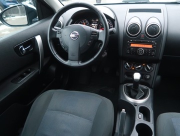 Nissan Qashqai I Crossover Facelifting  1.6 117KM 2012 Nissan Qashqai 1.6, Klima, Tempomat, Parktronic, zdjęcie 6