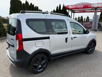 Dacia Dokker Mikrovan Facelifting 1.2 TCe 115KM 2017 Dacia Dokker Sliczny Dokker Stepway1.2Benz.115KM Navi Kamera Parktroniki, zdjęcie 4