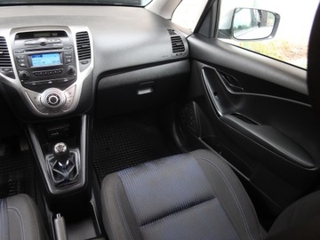 Hyundai ix20 Mikrovan 1.6 CVVT 125KM 2011 Hyundai ix20 1.6 CVVT, Salon Polska, zdjęcie 7