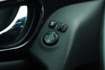 Nissan Qashqai II Crossover 1.2 DIG-T 115KM 2017 Nissan Qashqai 1.2 DIG-T, Salon Polska, zdjęcie 15