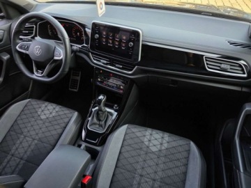 Volkswagen T-Roc I SUV Facelifting 1.5 TSI ACT 150KM 2024 Volkswagen T-Roc 1.5TSI 150KM R-Linie DSG FV23 Pakiet Tech Pakiet Zimowy T, zdjęcie 26