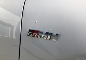 Toyota Yaris III Hatchback GRMN 1.8 Dual VVT-i 212KM 2017 Toyota Yaris Yaris 1.8 212KM Limitowana wersja GRMN 018400 FV23 ASO PL, zdjęcie 32