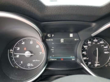 Alfa Romeo Stelvio SUV Facelifting 2.0 Turbo 280KM 2022 Alfa Romeo Stelvio 2022, 2.0L, 4x4, TI, porysowany lakier 2.0 Benzyna 280KM, zdjęcie 10