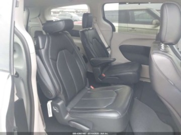 Chrysler Pacifica II 2024 Chrysler Pacifica Touring L 2024 3.6 Benzyna 287KM, zdjęcie 12