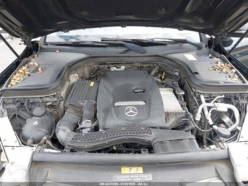 Mercedes GLC C253 2018 Mercedes-Benz GLC 2018r., 4x4, 2.0L 2.0 Benzyna 241KM, zdjęcie 11
