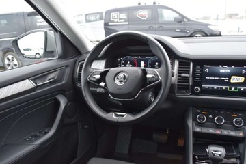 Skoda Kodiaq I SUV Facelifting 2.0 TDI SCR 200KM 2023 Skoda Kodiaq SalonPL 2.0TDI 200KM 4x4 Style DSG KameraNAVIMATRIX VAT23 ASO, zdjęcie 9