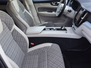Volvo XC60 II 2019 Volvo XC60 B4 AWD, Salon Polska, 1. Właściciel, zdjęcie 8