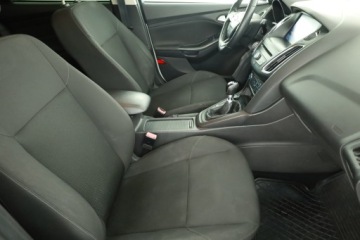 Ford Focus III Hatchback 5d facelifting 1.6 TDCi 95KM 2015 Ford Focus 1.6 TDCi, Salon Polska, Klima, zdjęcie 6