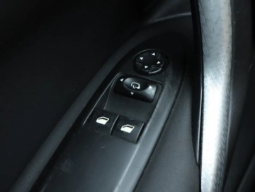 DS 4 I Hatchback (Citroen) 1.6 HDi 112KM 2011 Citroen DS4 1.6 HDi, Navi, Xenon, Klima, zdjęcie 16