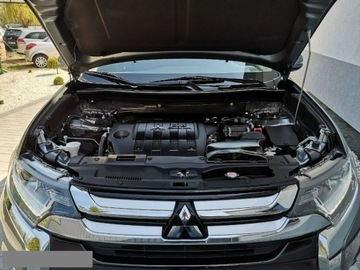 Mitsubishi Outlander III 2016 Mitsubishi Outlander 2.2 DID 150KM # Serwis #, zdjęcie 19