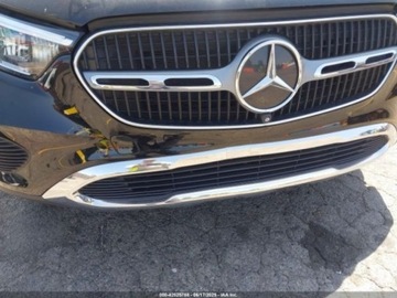 Mercedes GLC C254/X254 2023 Mercedes-Benz GLC 300 4Matic suv 2.0 Benzyna 255KM, zdjęcie 2