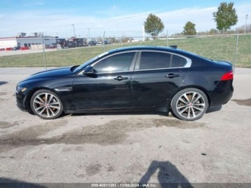 Jaguar XE Sedan 2.0 i4 240KM 2017 Jaguar XE Jaguar XE Prestige, od ubezpieczalni 2.0 Benzyna 240KM, zdjęcie 4