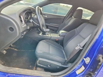 Dodge Charger VII 3.6 V6 296KM 2022 Dodge Charger 2022r., Sxt, 3.6L, od ubezpieczalni 3.6 Benzyna 296KM, zdjęcie 7