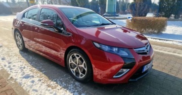 Opel Ampera 2011 Opel Ampera Opel Ampera 1.4 Hybryda Plug-in 151KM, zdjęcie 2