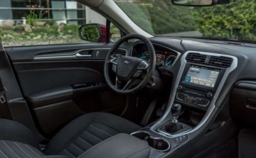 Ford Mondeo V Kombi 1.0 EcoBoost 125KM 2017 Ford Mondeo V Salon RP 2017 rok Benzyna 125KM, zdjęcie 17