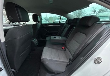 Volkswagen Passat B8 Limousine Facelifting 1.5 TSI EVO 150KM 2021 Volkswagen Passat Business Pakiety, ACC, Kamera, GPS, Podgrzewane fotele,, zdjęcie 17