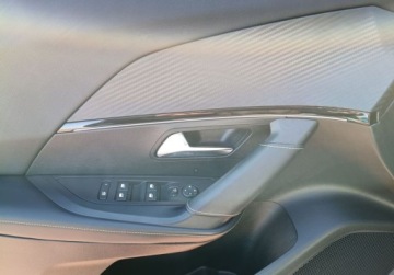 Peugeot 2008 II e-SUV Elektryczny 50kWh 136KM 2022 Peugeot 2008 e-2008 GT Pack 50kWh GWARANCJA FV23 Elektryczny 136KM, zdjęcie 9