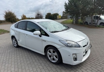 Toyota Prius III 2009 Toyota Prius 1.8 VVT-i Hybrid skorzana tapicerka navi kamera HUD 1.8