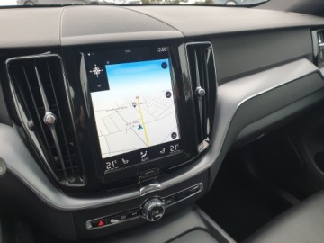 Volvo XC60 II 2019 VOLVO XC60 MR2020 4x4 AUT, PANORAMA, virtual cockpit, sport fotel, KAMERA, zdjęcie 18