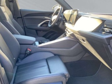 Audi 2025 AUDI Q5 TFSI quattro S line Sportback Suv 2.0 (204KM) 2025, zdjęcie 11