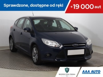 Ford Focus III Hatchback 5d facelifting 1.6 TDCi 95KM 2014 Ford Focus 1.6 TDCi, Salon Polska, Klima