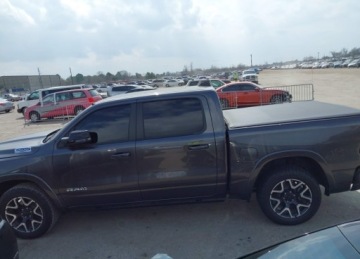  RAM 1500 RAM 1500 LARAMIE 4X4 57 BOX 3.0 Benzyna 426KM, zdjęcie 5