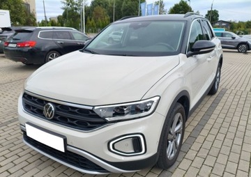 Volkswagen T-Roc I 2024 Volkswagen T-Roc Life / LED / Podgrzewane fotele /, zdjęcie 1