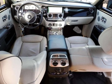 Rolls-Royce 2015 Rolls-Royce Ghost 2015 6.6l 6.6 Benzyna 563KM, zdjęcie 8