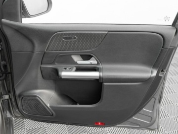 Mercedes Klasa B W247 Sports Tourer Facelifting 1.3 200 163KM 2023 Mercedes B 200 WD9041R#200 Progressive 7G-DCT, zdjęcie 28