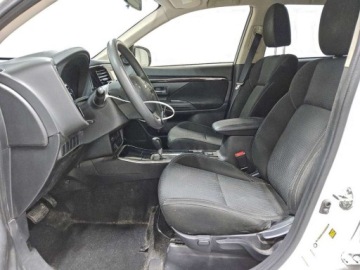 Mitsubishi Outlander III 2020 Mitsubishi Outlander Es 2020 2.4 Benzyna 166KM, zdjęcie 7