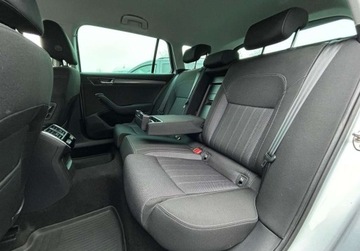 Skoda Superb III Kombi Plug-In Hybrid 1.4 TSI Plug-In-Hybrid 218KM 2024 Skoda Superb Plug-In Hybrid Style Pakiety, GPS, Matrix, GPS, Podgrzewane, zdjęcie 18