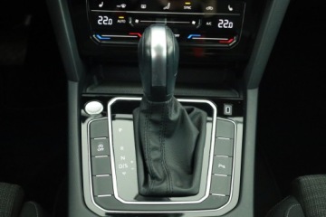 Volkswagen Passat B8 Limousine Facelifting 2.0 TDI SCR 150KM 2021 VW Passat 2.0 TDI, Salon Polska, 1. Właściciel, zdjęcie 11