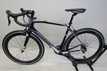 Шоссейный велосипед Wilier GTR с высоким конусом FFWD Ultegra