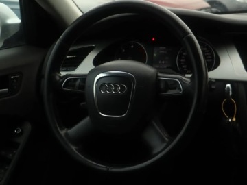 Audi A4 B8 Avant 2.0 TDI 143KM 2010 Audi A4 2.0 TDI, Navi, Klima, Klimatronic, zdjęcie 18