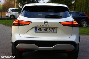 Nissan Qashqai III Crossover 1.3 DIG-T MHEV 140KM 2022 Nissan Qashqai Nissan Qashqai 1.3 DIG-T N-Connecta EU6d 1.3 Benzyna 140KM, zdjęcie 17