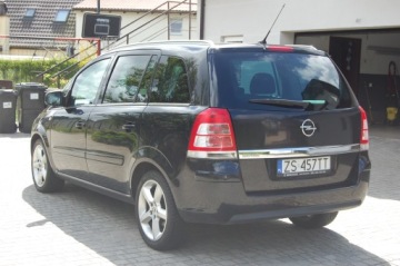 Opel Zafira B 1.8 ECOTEC 140KM 2010 OPEL ZAFIRA 1.8 140PS 7-OSOBOWA Navi Alu Klimatronic Tempomat Grzane Fot., zdjęcie 5