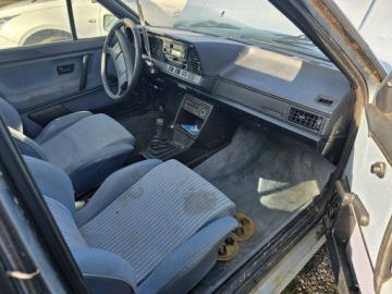 Volkswagen Passat B2 1987 Volkswagen Passat 1.8 Benzyna 82 KM, Variant, zdjęcie 14