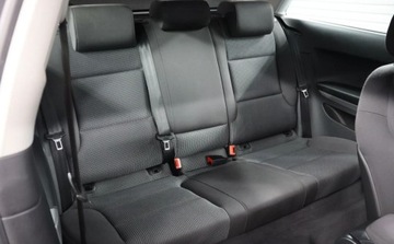 Audi A3 8P Hatchback 3d 2.0 TDI CR 140KM 2009 Audi A3 Climatronic, XENON, Komputer, Felgi Alu, El. Szyby, Centralny Zamek, zdjęcie 7
