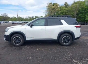 Nissan Pathfinder III 2023 Nissan Pathfinder 2023, 3.5L, 4x4, ROCK CREEK, od ubezpieczalni, zdjęcie 2