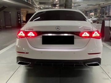 Mercedes Klasa E W214 Sedan 2.0 200 204KM 2025 E Klasa 200 4-Matic AMG 2.0 (204KM) 2025, zdjęcie 4