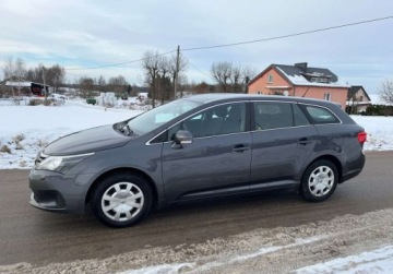 Toyota Avensis III Wagon Facelifting 1.6 Valvematic 132KM 2015 Toyota Avensis 1,6 Benz. 132 KM, Zadbany 1.6 Benzyna 132KM, zdjęcie 1