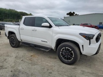 Toyota Tacoma II 2024 Toyota Tacoma 2024, 2.4L, 4x4, TRD SPORT, od ubezpieczalni 2.4 Benzyna, zdjęcie 2
