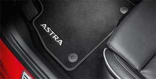 Oryginalny dywanik welurowy kierowcy Opel Astra K (OE 39056503)
