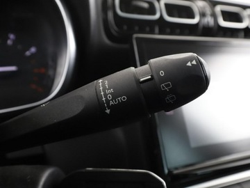 Citroen C3 Aircross  I Crossover 1.2 PureTech 110KM 2018 Citroen C3 Aircross 1.2 PureTech Shine Nawigacja, zdjęcie 30