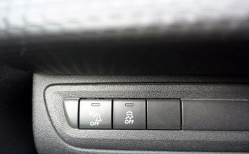 Peugeot 2008 I SUV 1.2 PureTech 82KM 2015 Peugeot 2008 1.2 82KM LEDY Klima Zero korozji Oryginalne szyby Stan BDB 1.2, zdjęcie 22