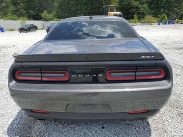 Dodge Challenger III 2016 Dodge Challenger Srt hellcat 6.2 Benzyna 707KM, zdjęcie 3