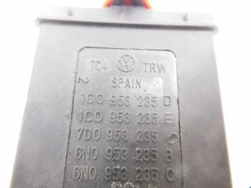 ВЫКЛЮЧАТЕЛЬ АВАРИЙНОЙ ЛАМПЫ AMAROK POLO III