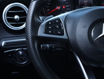 Mercedes GLC C253 SUV 2.1 220 d 170KM 2018 Mercedes GLC GLC 220 d 4MATIC, Salon Polska, zdjęcie 21