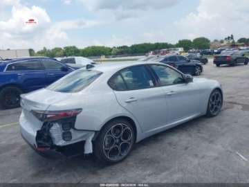 Alfa Romeo Giulia II 2025 Alfa Romeo Giulia 2025r., 2.0L 2.0 Benzyna 280KM, zdjęcie 3