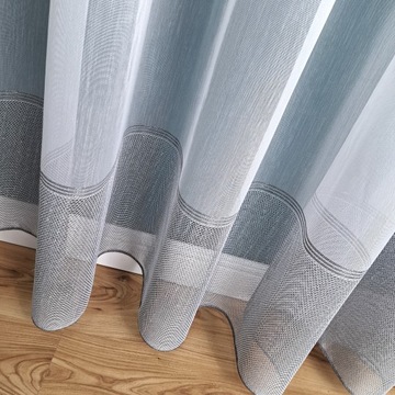 Nowoczesna firana Glamour 300 cm grafitowy pas *1 mb
